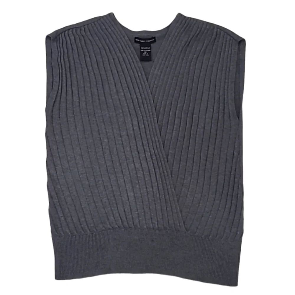 New York & Co. Acrylic Sweater Vest Textured Cable Knit V-Neck Ribbed Cardigan